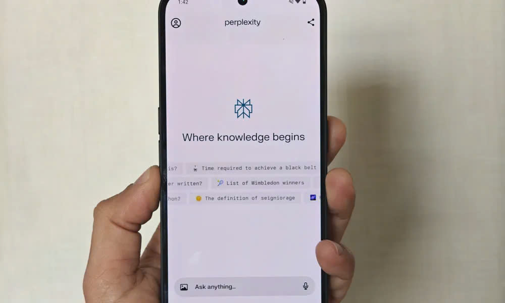 ChatGPT so với Perplexity: cuộc chiến của các công cụ tìm kiếm AI