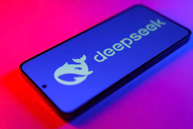 DeepSeek là gì? Công cụ AI mới của Trung Quốc